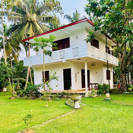 Seaside Coco Villa Beruwala Buitenkant foto